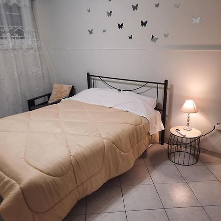 Lousi House Apartment Athena Bagian luar foto