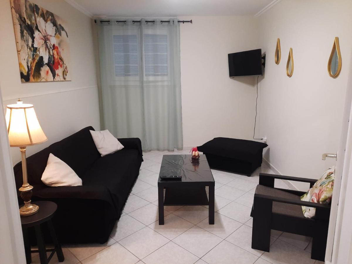 Lousi House Apartment Athena Bagian luar foto