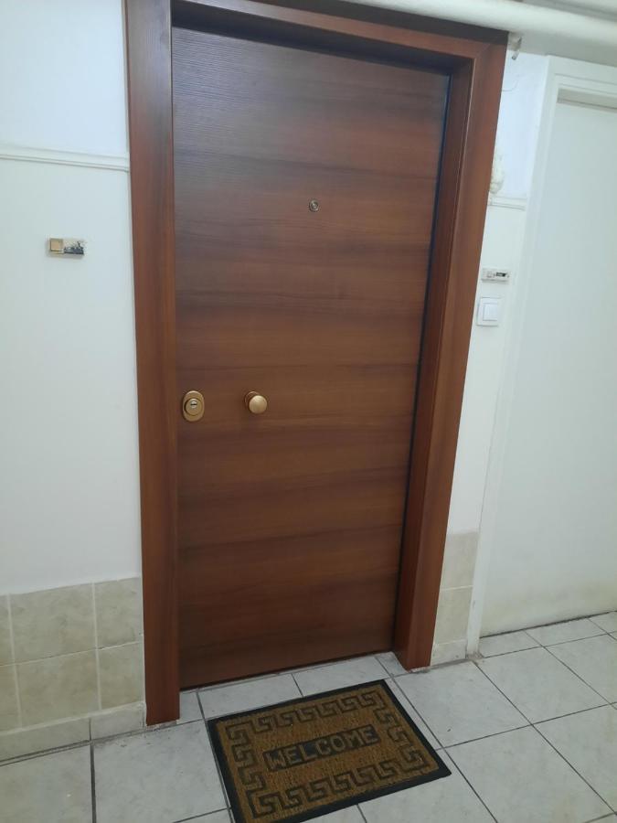 Lousi House Apartment Athena Bagian luar foto