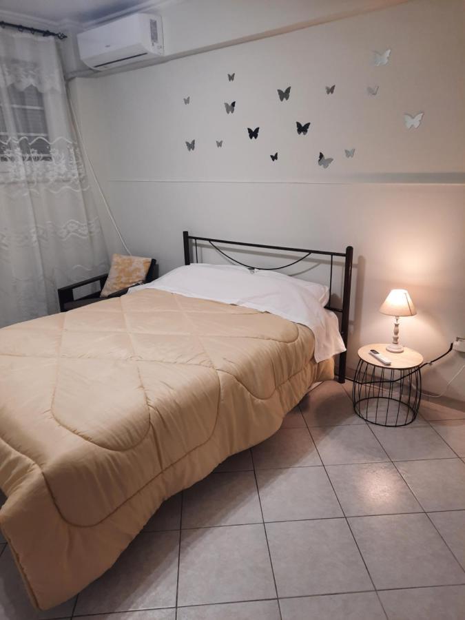 Lousi House Apartment Athena Bagian luar foto